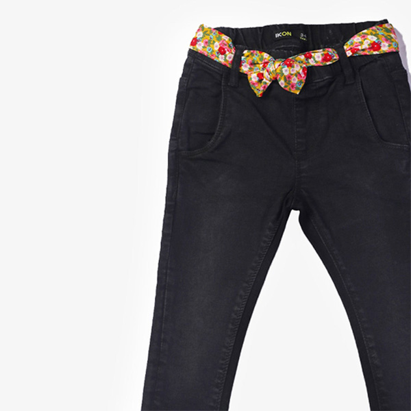 black printed belt jeans for baby girls 4