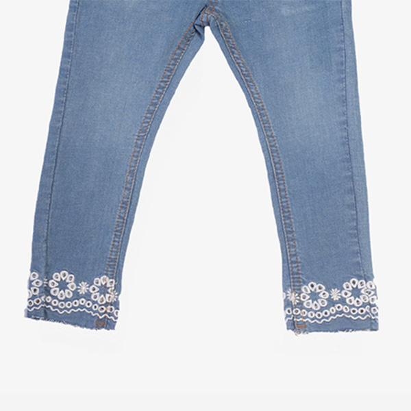 light blue printed hem jeans for girls 4