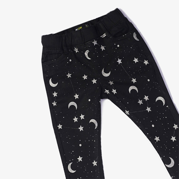 stars and moon printed jeans for baby girls 3