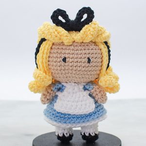 alice in wonderland crochet doll