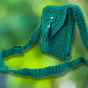 zinc crochet tassel mobile pouch