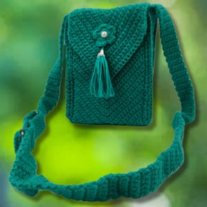 zinc crochet tassel mobile pouch